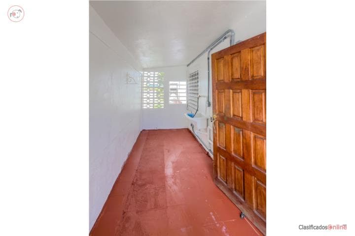 Casa Amplia 5/2, en Bayamón Puerto Rico
Casa en Urbanizacion-Bayamon Gardens de 5 Cuartos y 2 Baños