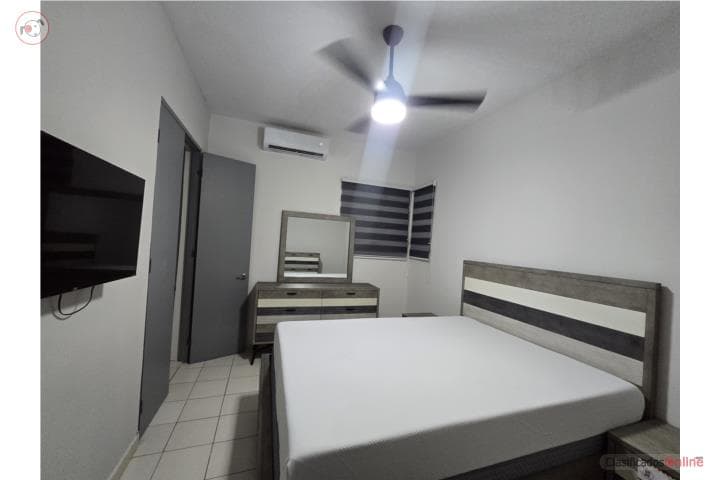 NUEVO! ACCESO CONTROLADO-UBICACIÓN EXCLUSIVA, en Ponce Puerto Rico
Apartamento/WalkUp en Urbanizacion-Alhambra Court Gardens de 3 Cuartos y 1 Baños