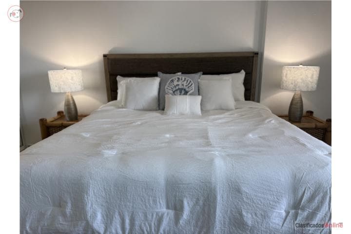 PLAZA DEL MAR/FULL GENERATOR, en Carolina - Isla Verde Puerto Rico
Apartamento en Condominio-Plaza Del Mar de 3 Cuartos y 2 Baños