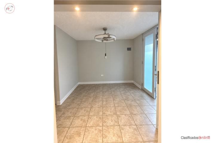 Campanillas Excelente propiedad , en Toa Baja Puerto Rico
Casa en Barrio-Campanillas de 2 Cuartos y 1 Baños