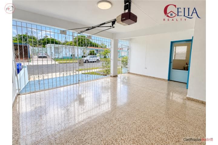 VILLA NEVAREZ, en San Juan - Río Piedras Puerto Rico
Casa en Urbanizacion-Villa Nevarez de 3 Cuartos y 2 Baños