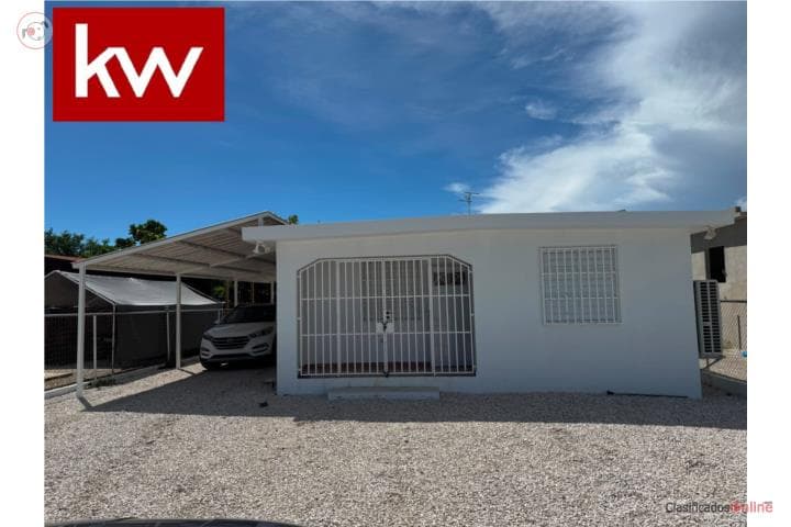 URB. BRISAS DE PLAYITA, CASA EN SALINAS, en Salinas Puerto Rico
Casa en Sector-Playa de 3 Cuartos y 2 Baños