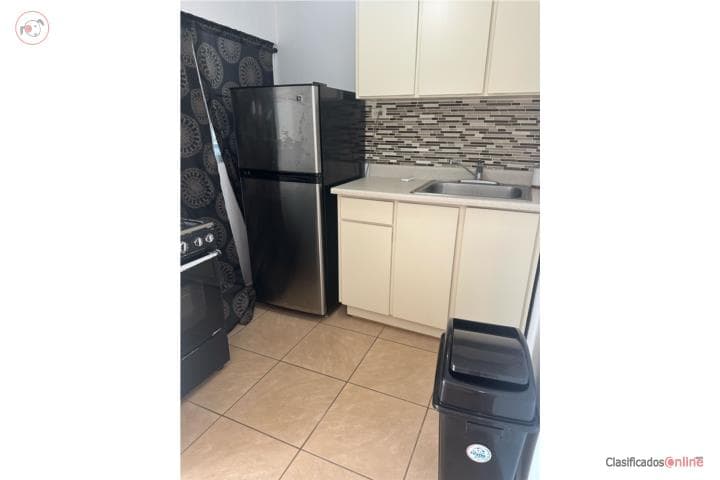 Estudio para una persona con agua incluida y luz , en Las Piedras Puerto Rico
Apartamento en Barrio-Pueblo de 1 Cuartos y 1 Baños