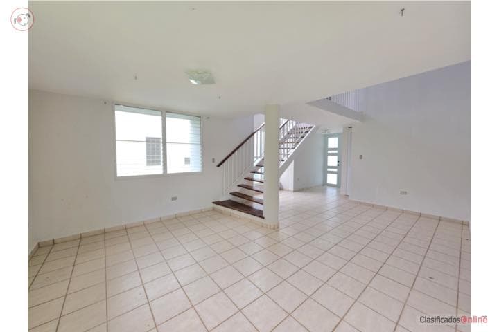 Hermosa Residencia de amplios espacios, en Humacao Puerto Rico
Casa en Urbanizacion-Miradero de 4 Cuartos y 2 1/2 Baños