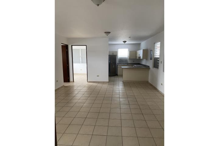 Apartamento 3 - 2 By Pass Cerca de TODO, en Ponce Puerto Rico
Apartamento en Urbanizacion-Buena Vista de 3 Cuartos y 2 Baños