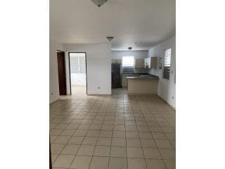 Apartamento 3 - 2 By Pass Cerca de TODO, en Ponce Puerto Rico
Apartamento en Urbanizacion-Buena Vista de 3 Cuartos y 2 Baños