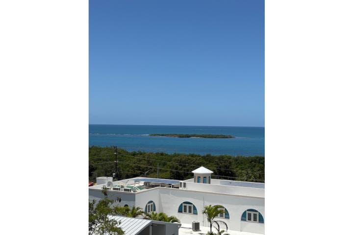 Apartamento 1-1 en Vista Bahia, Peñuelas, en Peñuelas Puerto Rico
Apartamento en Urbanizacion-Vista Bahia de 1 Cuartos y 1 Baños