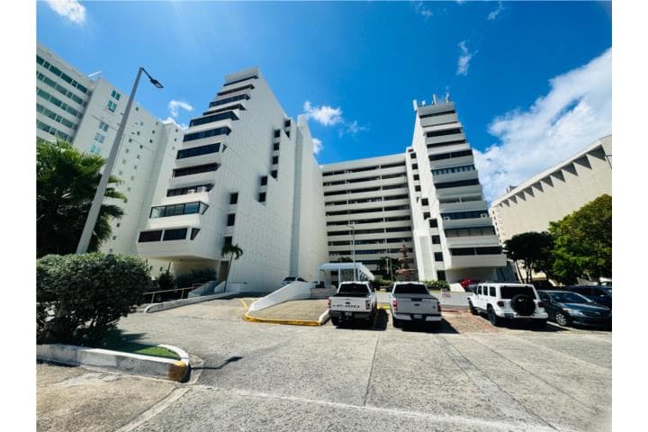 Cond. Mar de Isla Verde, Carolina, en Carolina Puerto Rico
Apartamento en Condominio-Mar De Isla Verde de 1 Cuartos y 1 Baños