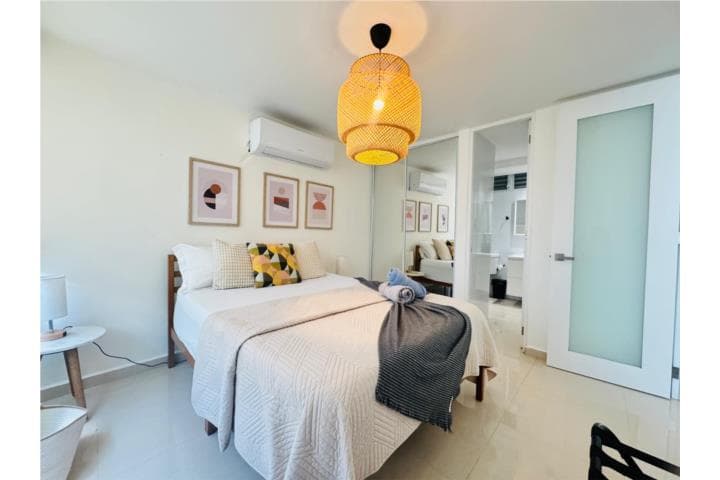 Cond. Mar de Isla Verde, Carolina, en Carolina Puerto Rico
Apartamento en Condominio-Mar De Isla Verde de 1 Cuartos y 1 Baños