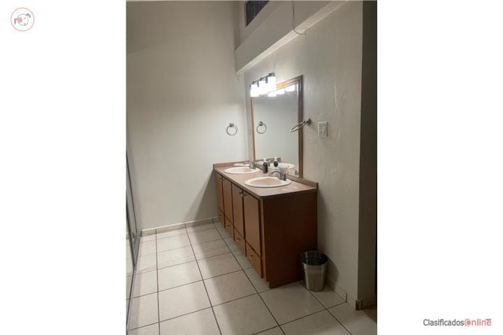 Jardines de Ponce, 3 y 3, equipada, en Ponce Puerto Rico
Casa en Urbanizacion-Jardines De Ponce de 3 Cuartos y 3 Baños