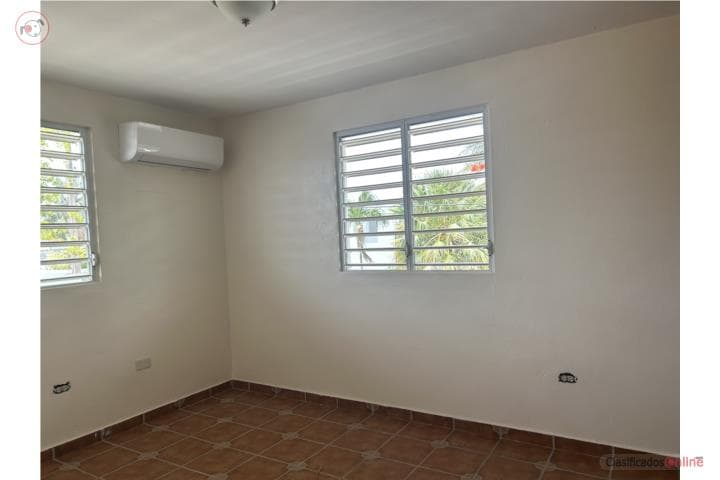 URB. ALTURAS DE CERRO GORDO, en Vega Alta Puerto Rico
Apartamento en Urbanizacion-Alturas De Cerro Gordo de 3 Cuartos y 1 Baños