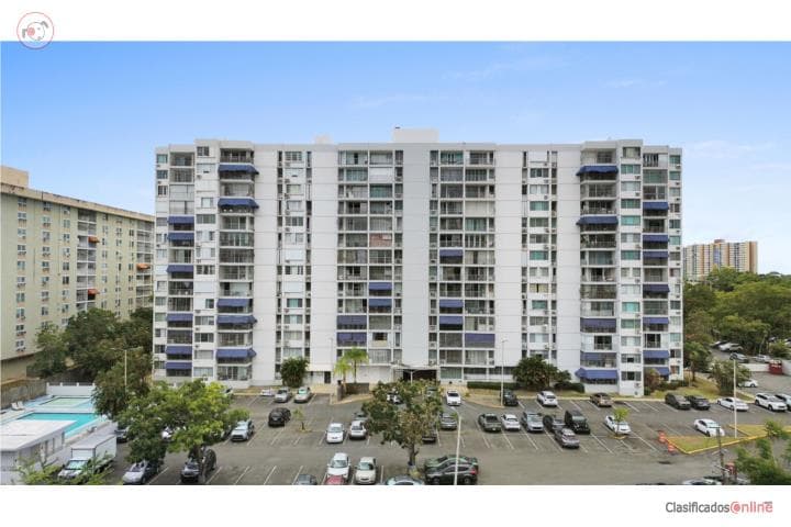 4B/3B at Jardines Metropolitanos I, en San Juan - Río Piedras Puerto Rico
Apartamento en Condominio-Jardines Metropolitanos de 4 Cuartos y 3 Baños