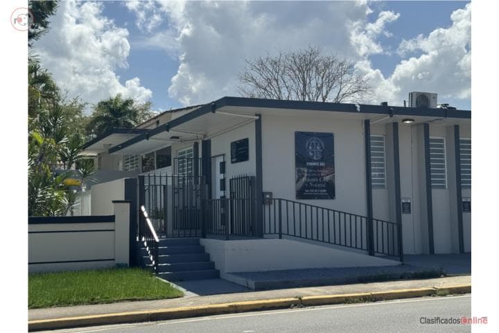 Ave Jose Cedeño. , en Arecibo Puerto Rico
Casa en Barrio-Pueblo de 4 Cuartos y 2 1/2 Baños