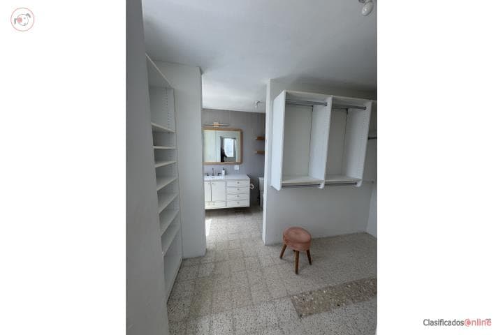 MIRAMAR, en San Juan - Condado-Miramar Puerto Rico
Apartamento en Condominio-Lagomar de 4 Cuartos y 3 Baños