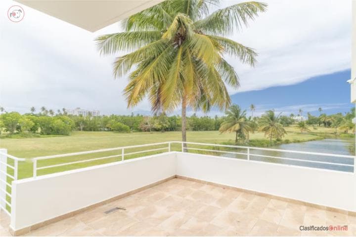 URB. VILLAS DEL GOLF, CASA EN DORADO, en Dorado Puerto Rico
Casa en Urbanizacion-Dorado del Mar de 4 Cuartos y 4 1/2 Baños