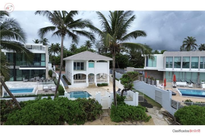 BEACHFRONT RENTAL BREÑAS ESTATES, en Vega Alta Puerto Rico
Casa en Urbanizacion-Brenas Estates de 4 Cuartos y 4 1/2 Baños
