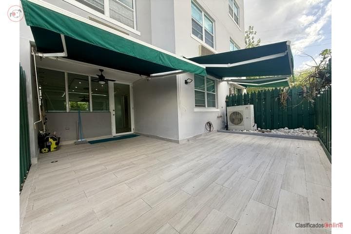 COND.CAMELOT| GARDEN| NUEVO PRECIO!, en San Juan - Río Piedras Puerto Rico
Apartamento/WalkUp en Condominio-Camelot de 3 Cuartos y 2 1/2 Baños