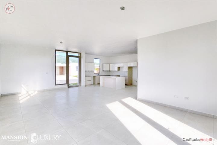 Brand New Corner Luxury Home at Ciudad Jardin, en Gurabo Puerto Rico
Casa en Urbanizacion-Ciudad Jardin de 4 Cuartos y 2 1/2 Baños