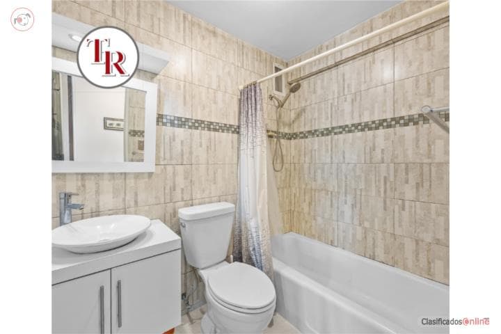 ¡Disfruta la experiencia de vivir en Condado!, en San Juan - Condado-Miramar Puerto Rico
Apartamento en Condominio-Mirador Del Condado de 2 Cuartos y 1 Baños