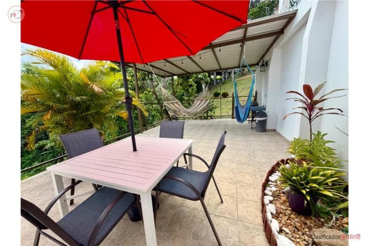 Let Nature Welcome You Home, en Rincón Puerto Rico
Apartamento en Barrio-Jaguey de 2 Cuartos y 1 Baños