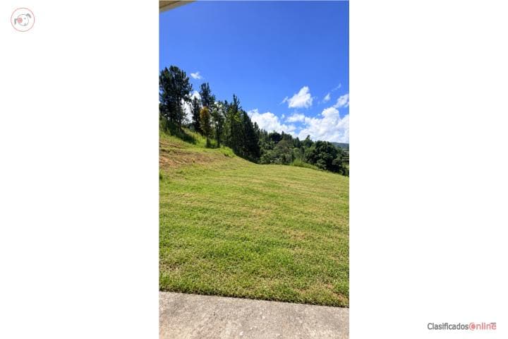 Casa Alquiler Barrio Beatriz / 3 hab. 2 baños, en Cayey Puerto Rico
Casa en Barrio-Beatriz de 4 Cuartos y 2 1/2 Baños