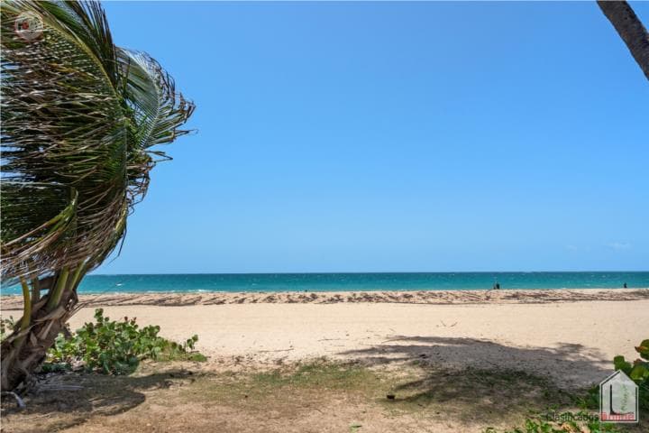 Las Olas 2Be/2Ba, Beachfront, Fully Furnished, en San Juan - Río Piedras Puerto Rico
Apartamento en Condominio-Las Olas Cond de 2 Cuartos y 2 Baños