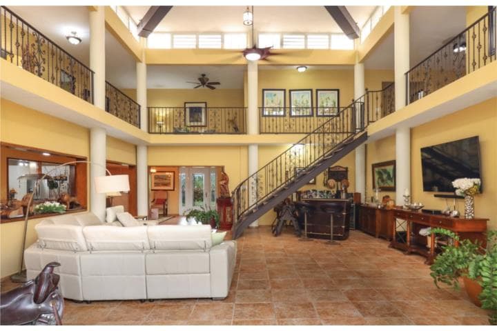 Refined Caribbean Ranch- Seller Financing ,
en Villalba Puerto Rico Finca en Barrio - Villalba Abajo