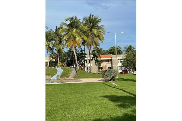 ** NORTH COAST* GARDEN VILLA- DE ESQUINA**,
en Vega Alta Puerto Rico Apartamento en Condominio - North Coast Village
