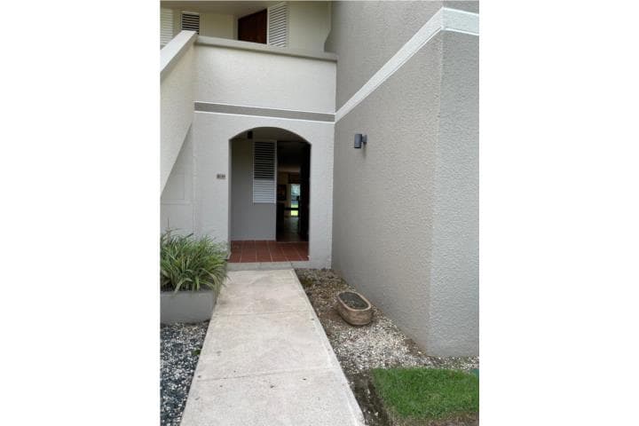 ** NORTH COAST* GARDEN VILLA- DE ESQUINA**,
en Vega Alta Puerto Rico Apartamento en Condominio - North Coast Village