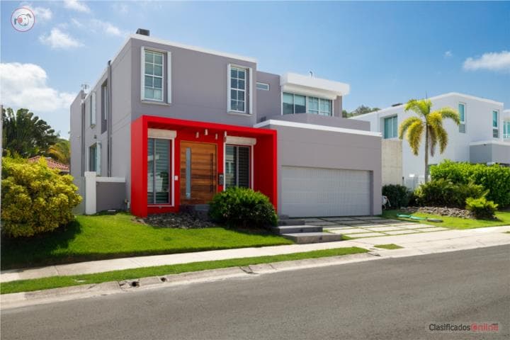 LOS ARBOLES DE MONTEHIEDRA - NUEVA EN MERCADO,
en San Juan - Río Piedras Puerto Rico Casa en Urbanizacion - Arboles De Montehiedra (Los)