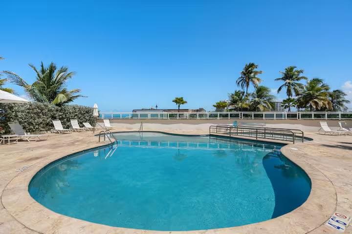 Paseo Caribe Condado Lagoon + PARKING+STORAGE,
en San Juan - Condado-Miramar Puerto Rico Apartamento en Condominio - Condado Lagoon Villas