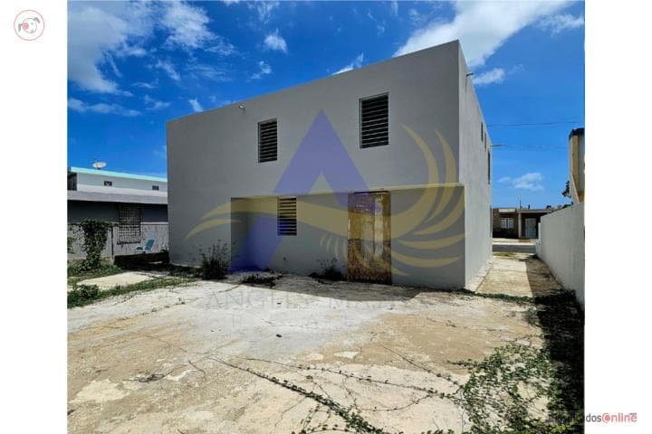 URB. FRONTERA-BAJO CONTRATO ,
en Bayamón Puerto Rico Casa en Urbanizacion - Frontera