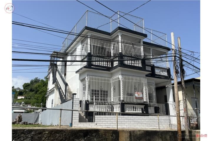 2 Unidades Bo Salud - Ideal negocio de renta,
en Mayagüez Puerto Rico MultiFamiliar en Barrio - Salud