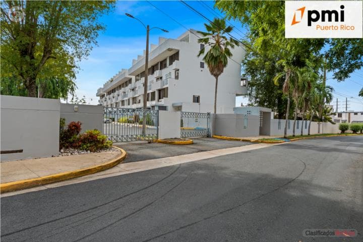 Apartamento Garden, 2 Cuartos, 1.5 Baños ,
en Guaynabo Puerto Rico Apartamento/WalkUp en Condominio - Altos De Torrimar IV V VI