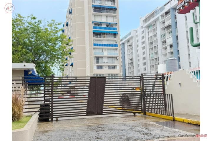 Condominio Saint Tropez - OPCIONADO!,
en Carolina - Isla Verde Puerto Rico Apartamento en Condominio - Saint Tropez