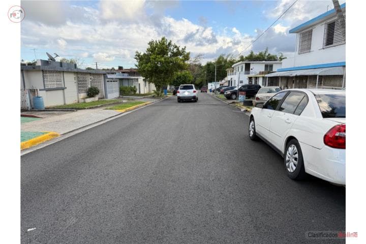 Prop. de dos nivel en Bo. Cupey, San Juan,
en San Juan - Río Piedras Puerto Rico MultiFamiliar en Barrio - Cupey