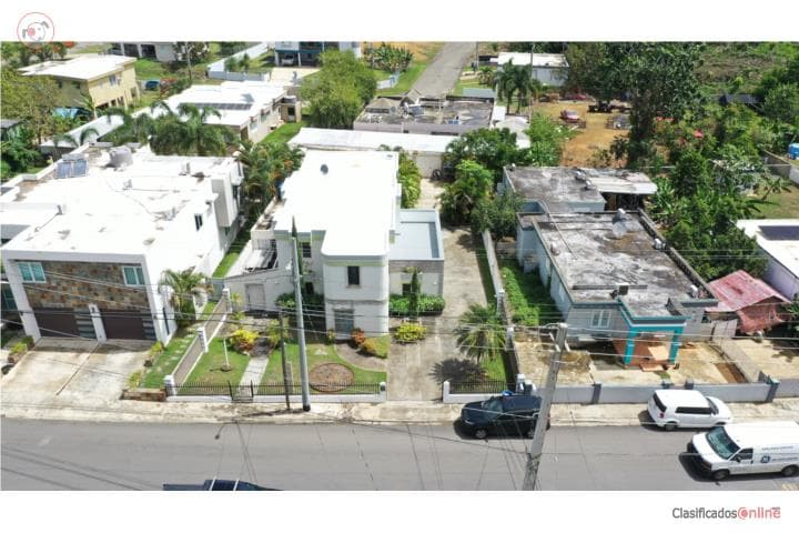 AMPLIA RESIDENCIA, EXCELENTE LOCALIZACIÓN,
en Hatillo Puerto Rico Casa en Barrio - Campo Alegre