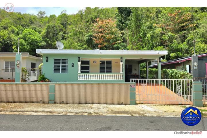 LINDA CASA CON PLACAS SOLARES,
en Manatí Puerto Rico Casa en Barrio - Cortes