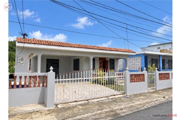 OPCIONADO,
en Aguadilla Puerto Rico Casa en Urbanizacion - Vista Verde