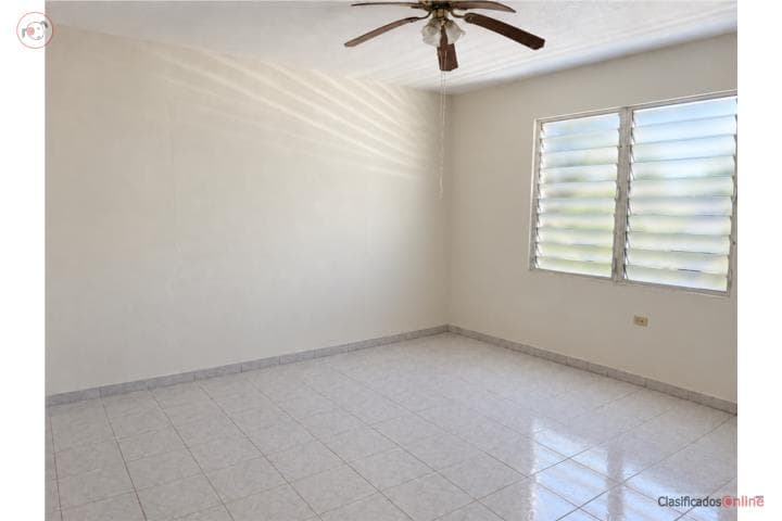 OPCIONADO,
en Aguadilla Puerto Rico Casa en Urbanizacion - Vista Verde