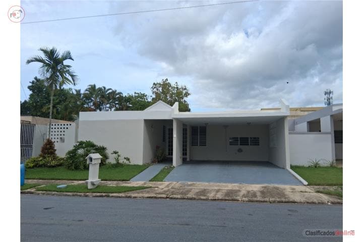 URB MONTESOL,
en Toa Alta Puerto Rico Casa en Urbanizacion - Montesol