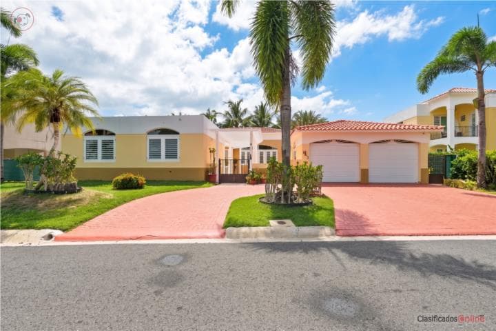 Urb. Montelago Estates, Terrera 4hab 3.5baños,
en Toa Alta Puerto Rico Casa en Urbanizacion - Monte Lago Estates
