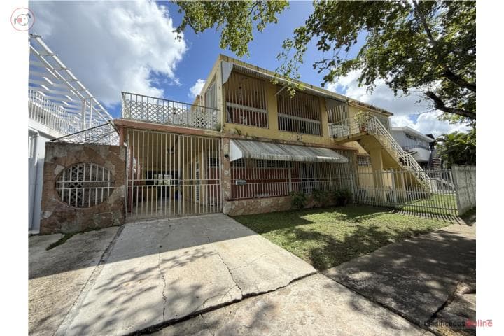 Urb University Gardens casa 2 unidades $395K ,
en San Juan - Río Piedras Puerto Rico Casa en Urbanizacion - University Gardens