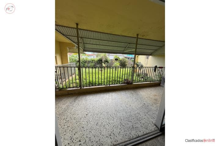 Urb University Gardens casa 2 unidades $395K ,
en San Juan - Río Piedras Puerto Rico Casa en Urbanizacion - University Gardens