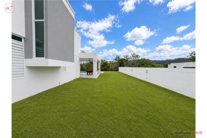 Casa con piscina Lomas de La Serranía Caguas,
en Caguas Puerto Rico Casa en Urbanizacion - Lomas De La Serrania