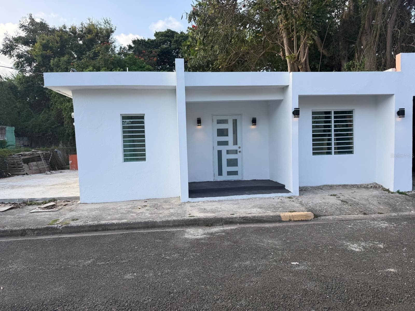 122 BADE PEREZ ST.