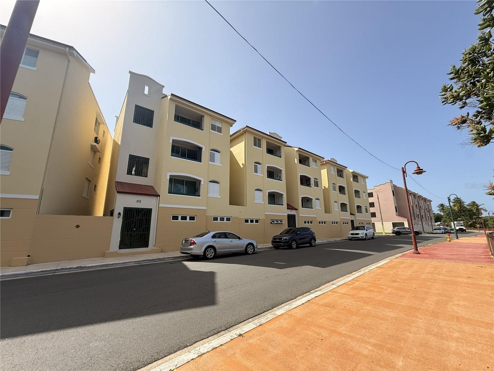 CONDOMINIO MARINA III, BARCELONETA, PR