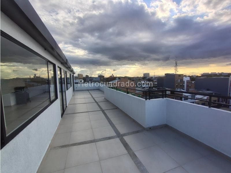 Apartamento en Simon Bolivar, Barrios Unidos