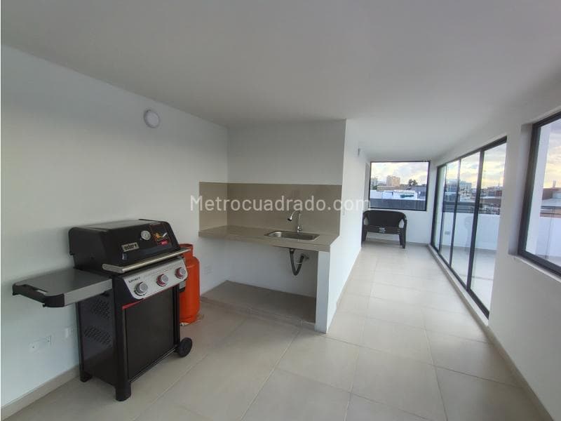 Apartamento en Simon Bolivar, Barrios Unidos