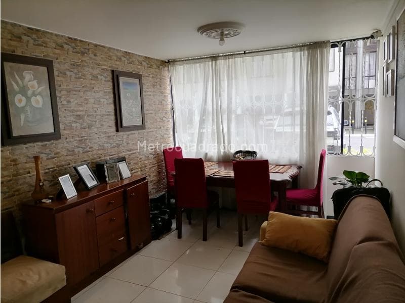 Apartamento en Primavera Occidental, Puente Aranda